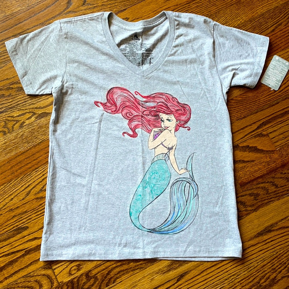 NWT Women’s Disney Little Mermaid t-shirt